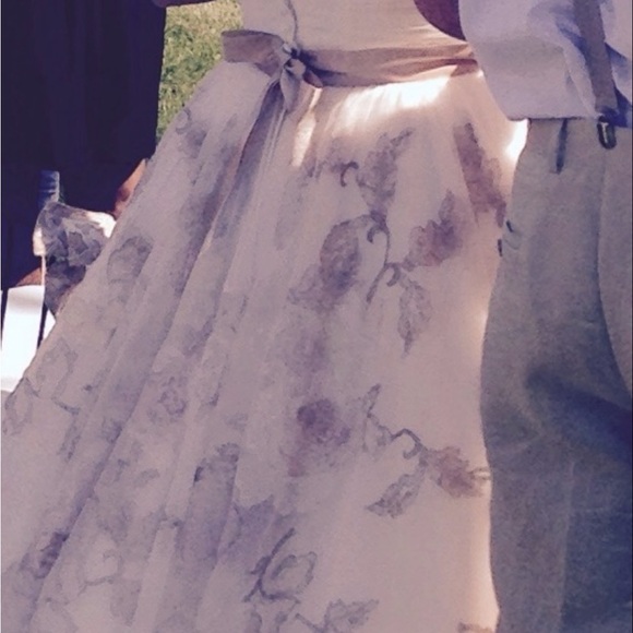 Oleg Cassini Wedding Dress - Picture 3 of 5